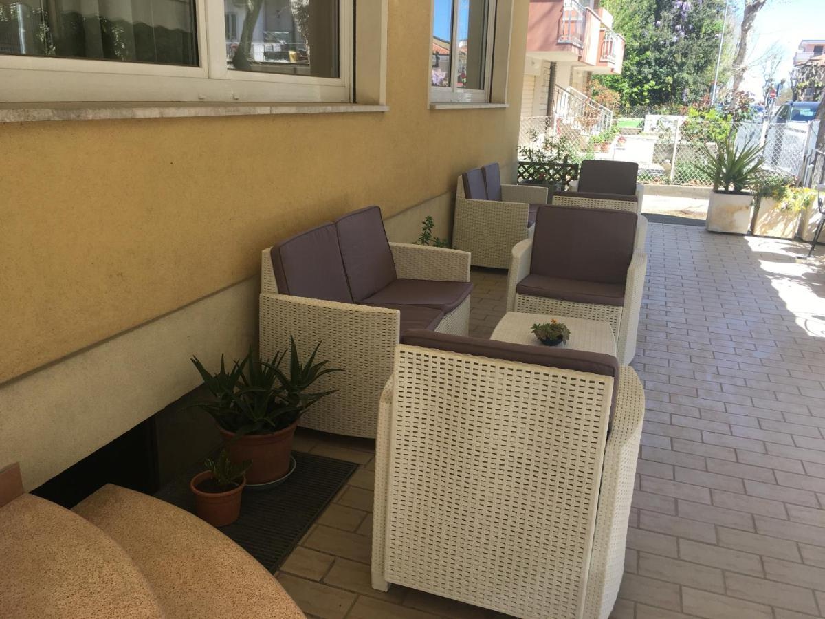 Hotel Villa Rinaldini Rimini Eksteriør billede